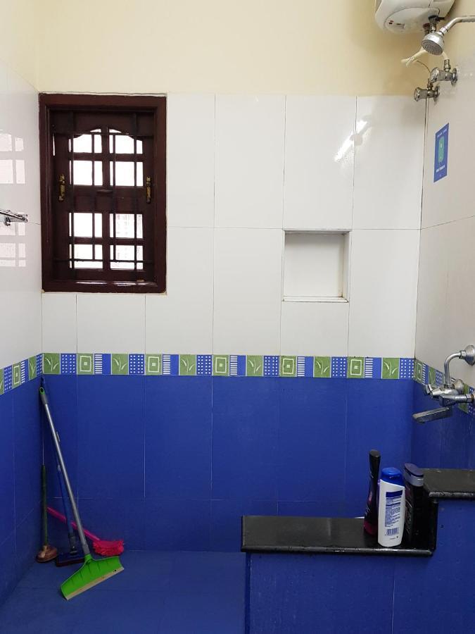 Zostel Chennai Hostel Exterior photo